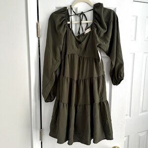 Women’s green altard state dress